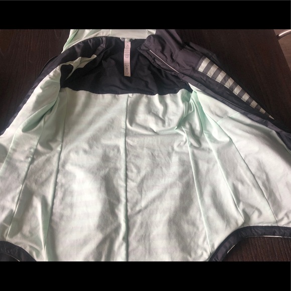 Lululemon Grey/Light Mint Zip-Up hoodie - Picture 4 of 8